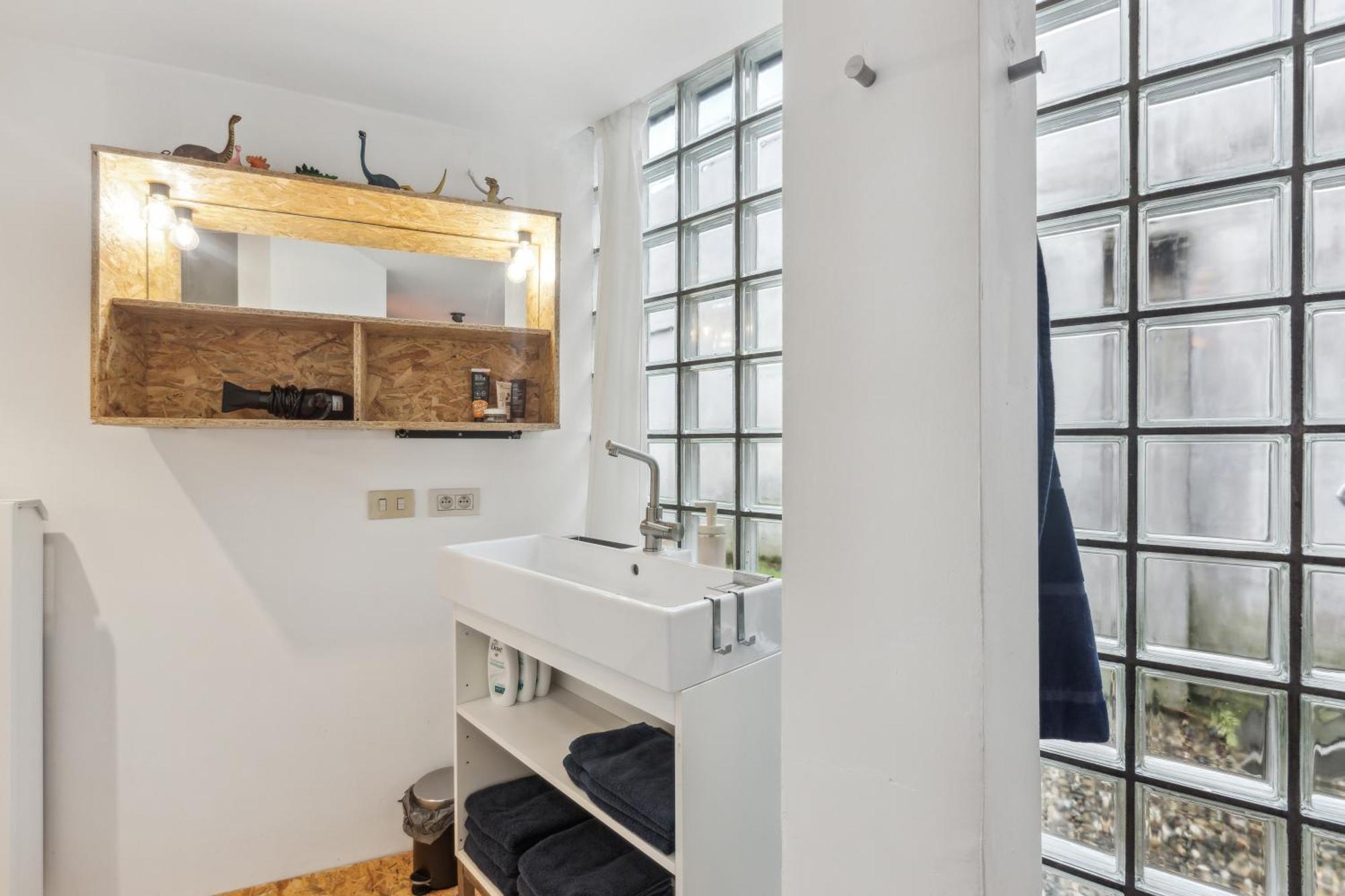 Cosy Art Studio Near Station With Bikes And Garden 헨트 외부 사진